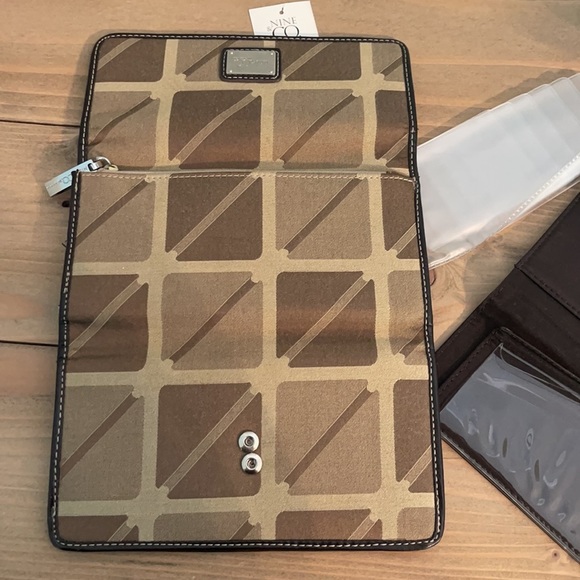 Nine West Khaki Espresso Norfolk NWT Wallet - Picture 13 of 15